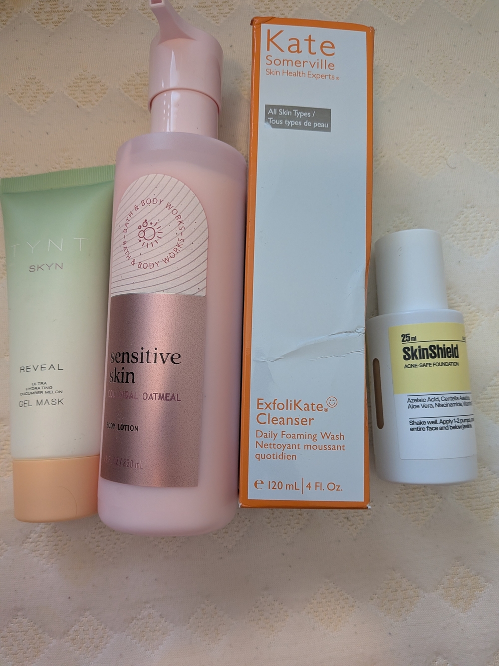 Bath & Body Works Sensitive Skin Body Lotion - Pink
